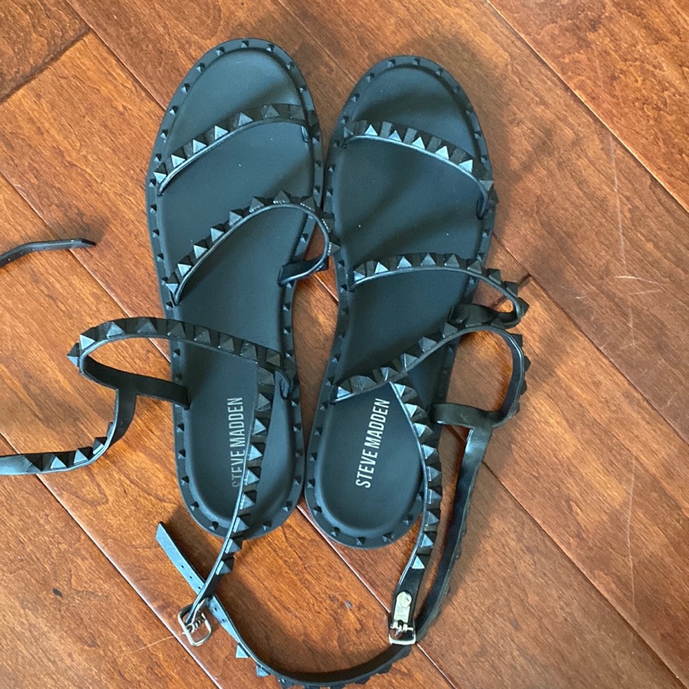 Steve Madden Travel-J jelly studded flat sandals in black